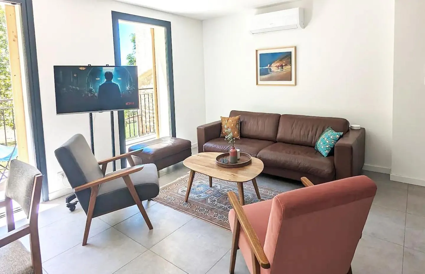 Maison Neuve En Provence Lambesc 0*,